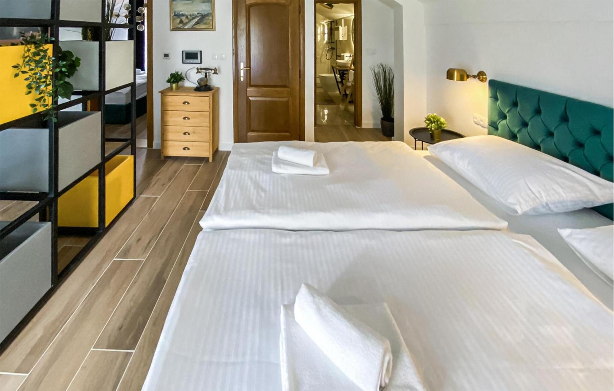 2 Bedroom Gorgeous Home In Mirkovci Vinkovci Buitenkant foto